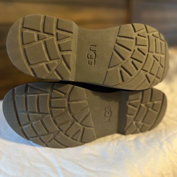 UGG Kids Ashton Lace-Up Glitter Size 4 Sparkle Tie Up Rainboot Boot - Picture 4 of 6